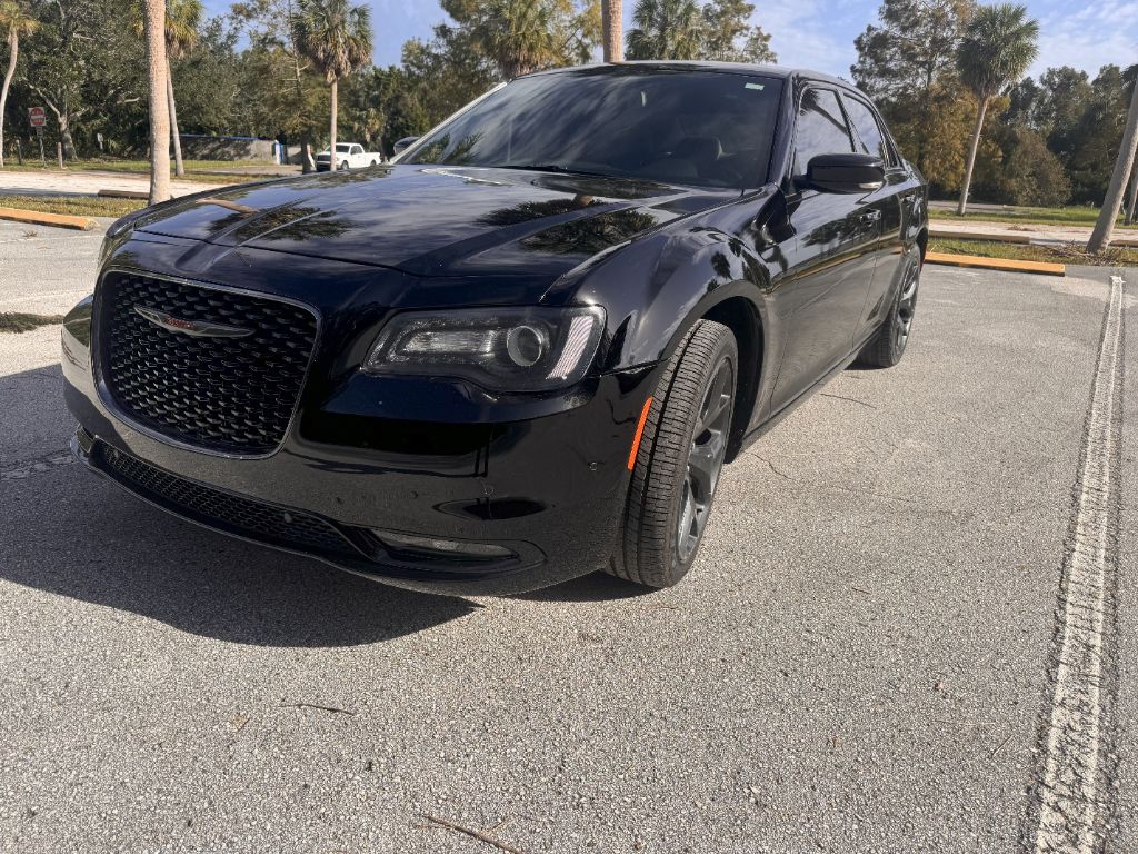 2021 Chrysler 300 S's photo
