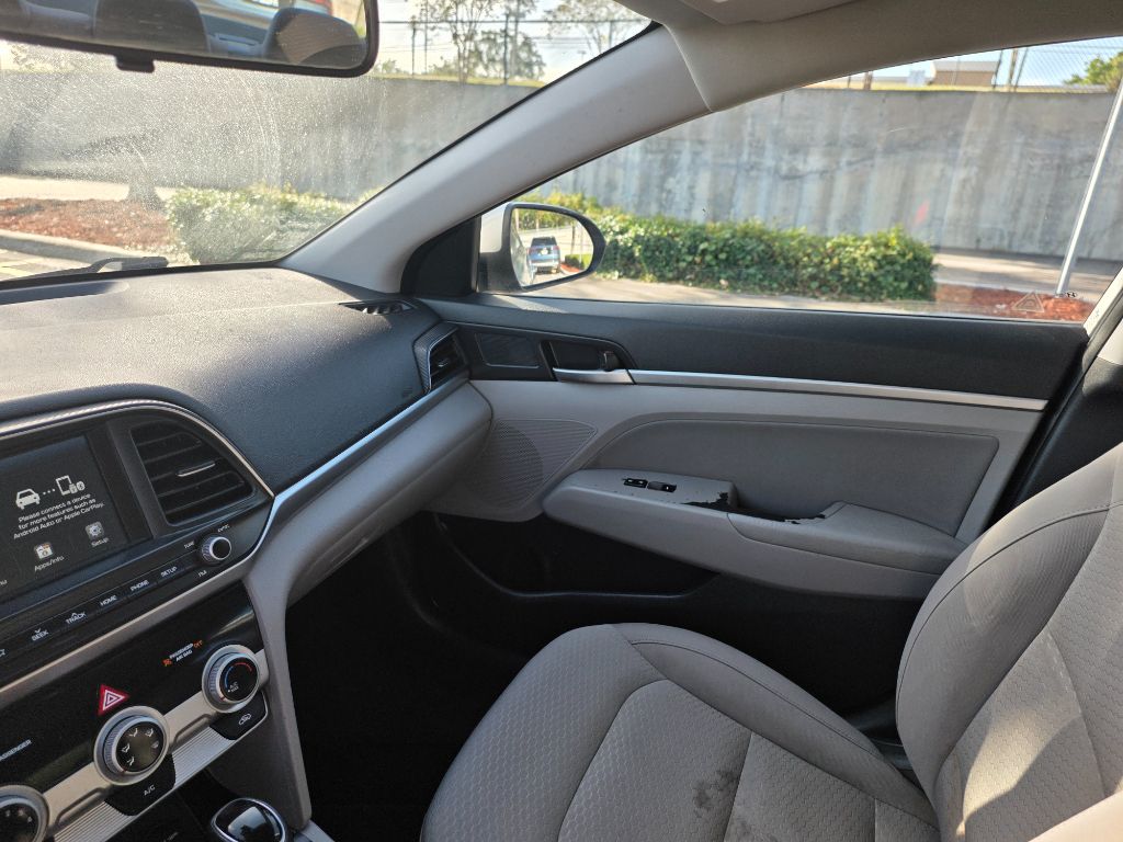 2019 Hyundai Elantra SEL - Photo 11