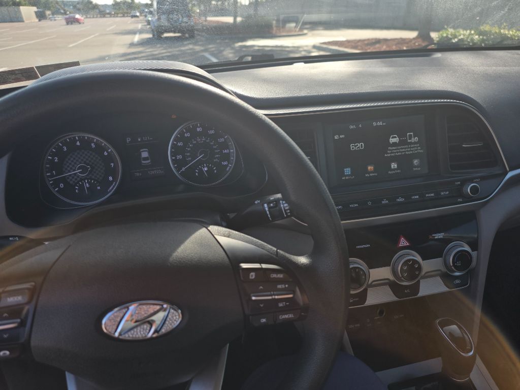 2019 Hyundai Elantra SEL - Photo 14