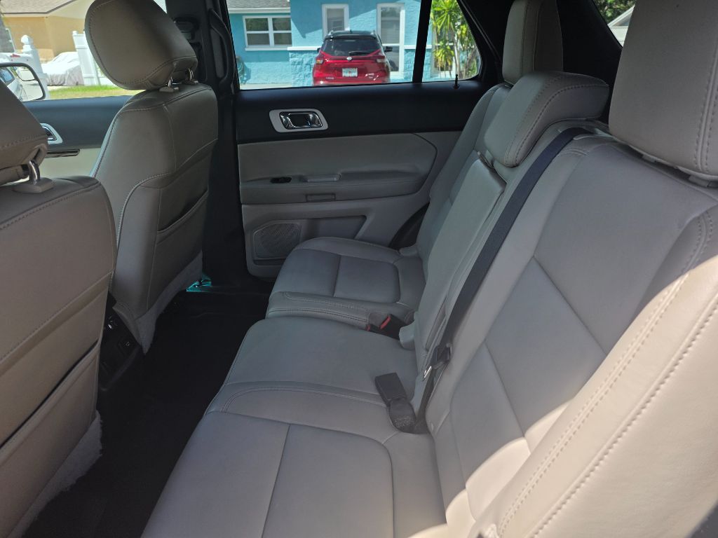 2013 Ford Explorer Limited - Photo 12